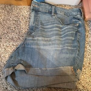 Torrid Size 24 Light Wash Jean Shorts